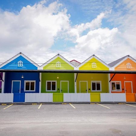 Auranad Tinyhouse Bandar Tanah Merah Wifi Netflix المظهر الخارجي الصورة