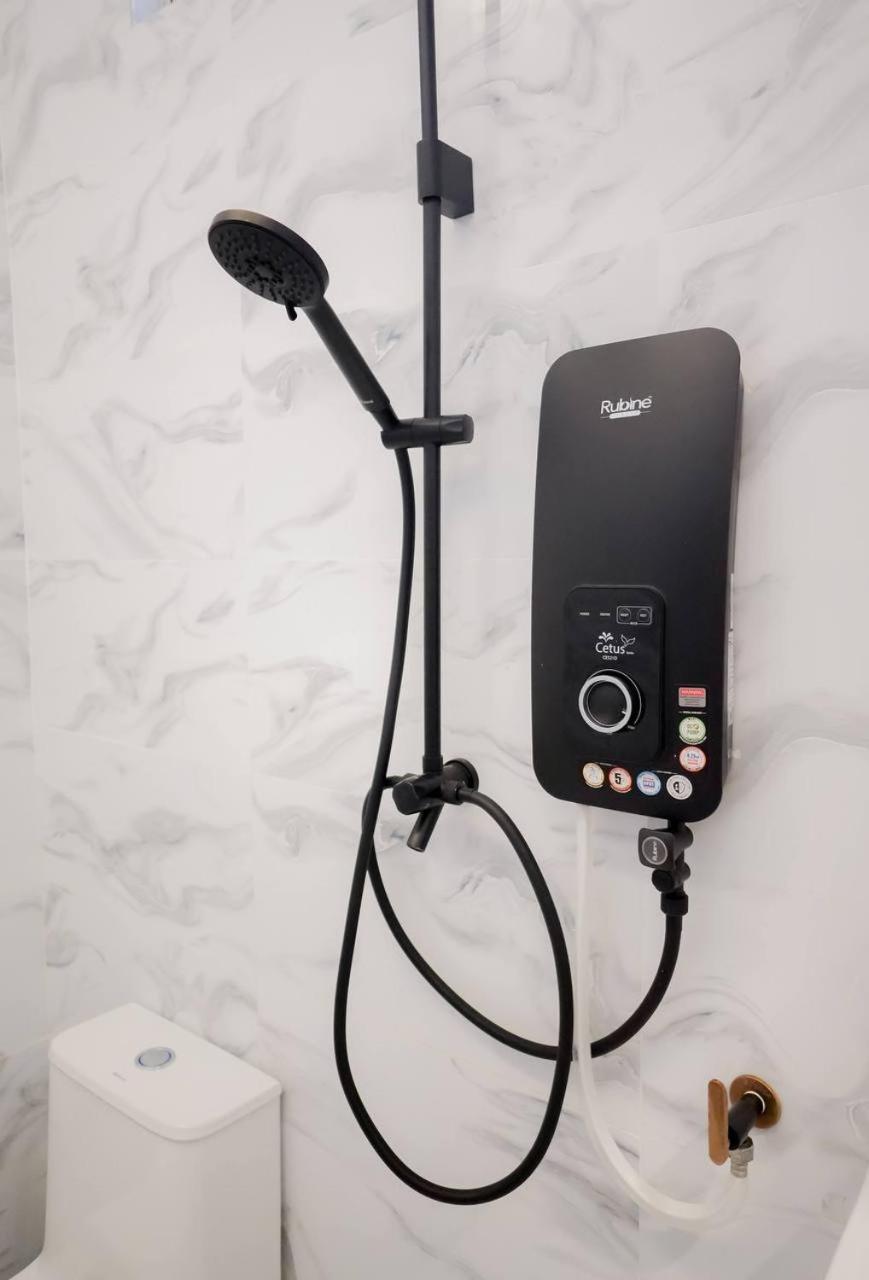 Auranad Tinyhouse Bandar Tanah Merah Wifi Netflix المظهر الخارجي الصورة