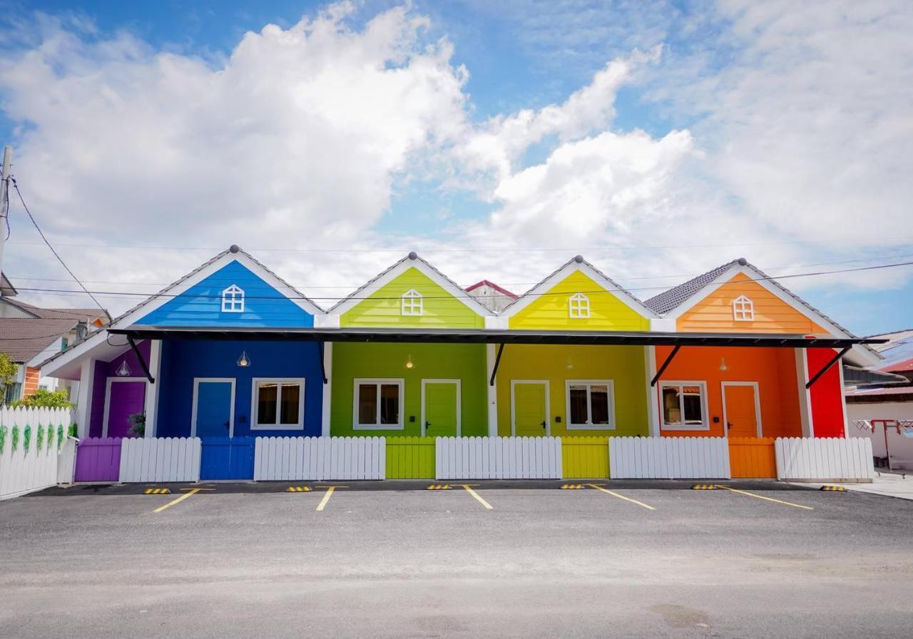Auranad Tinyhouse Bandar Tanah Merah Wifi Netflix المظهر الخارجي الصورة