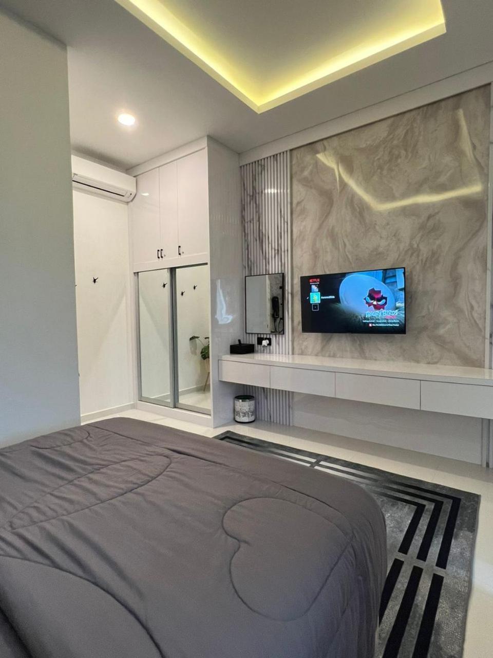 Auranad Tinyhouse Bandar Tanah Merah Wifi Netflix المظهر الخارجي الصورة