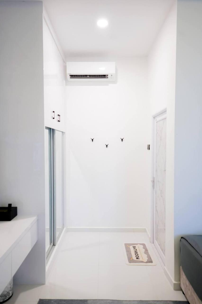 Auranad Tinyhouse Bandar Tanah Merah Wifi Netflix المظهر الخارجي الصورة
